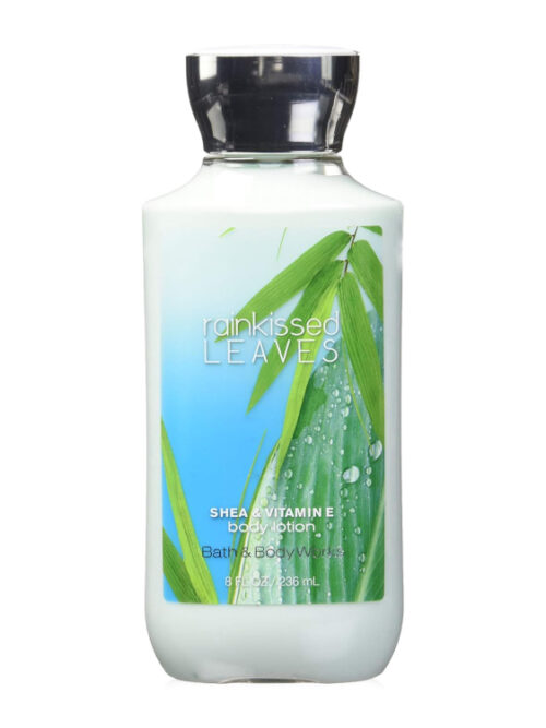 BATH & BODY WORKS SIGNATURE LOTION RAINKISSED LEAVES 236ML